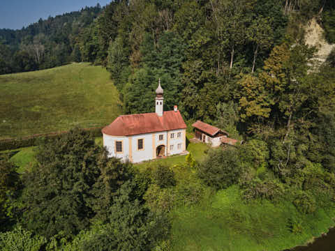 Gemeinde Töging Landkreis Altötting Engfurt Klausenkirche (Dirschl Johann) Deutschland AÖ
